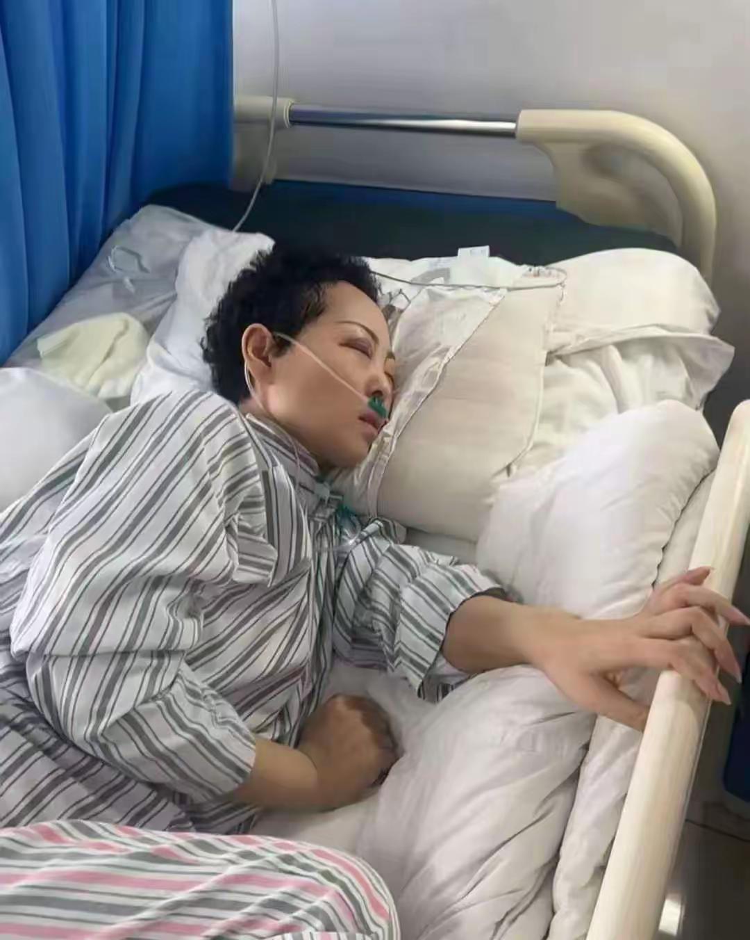全网泪崩！高考结束父亲才敢说：你妈妈11天前就走了6月9日下午5点，高考最后