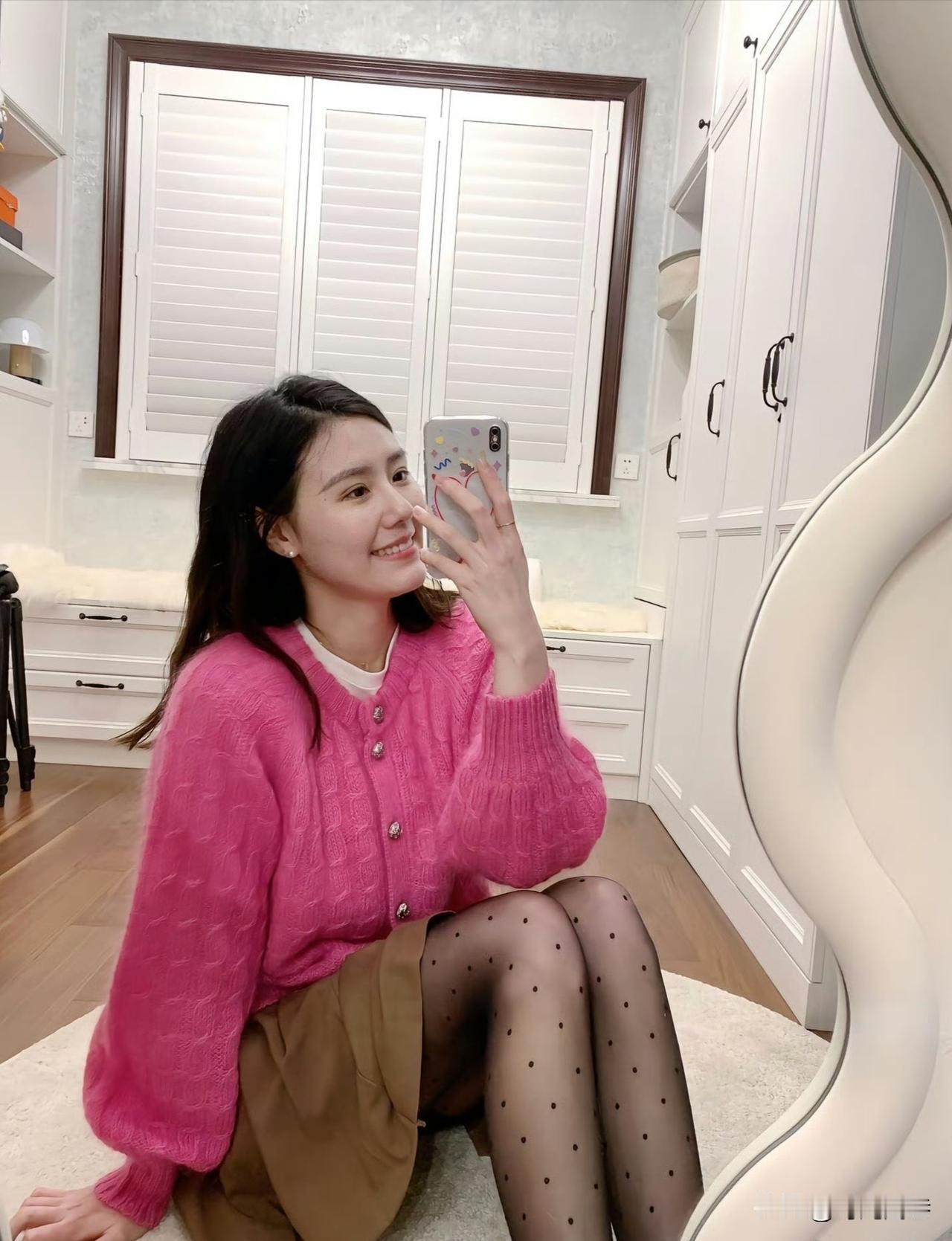 泳坛颜值担当刘湘自拍照，确实很美，这颜值放在娱乐圈也很出彩啊！