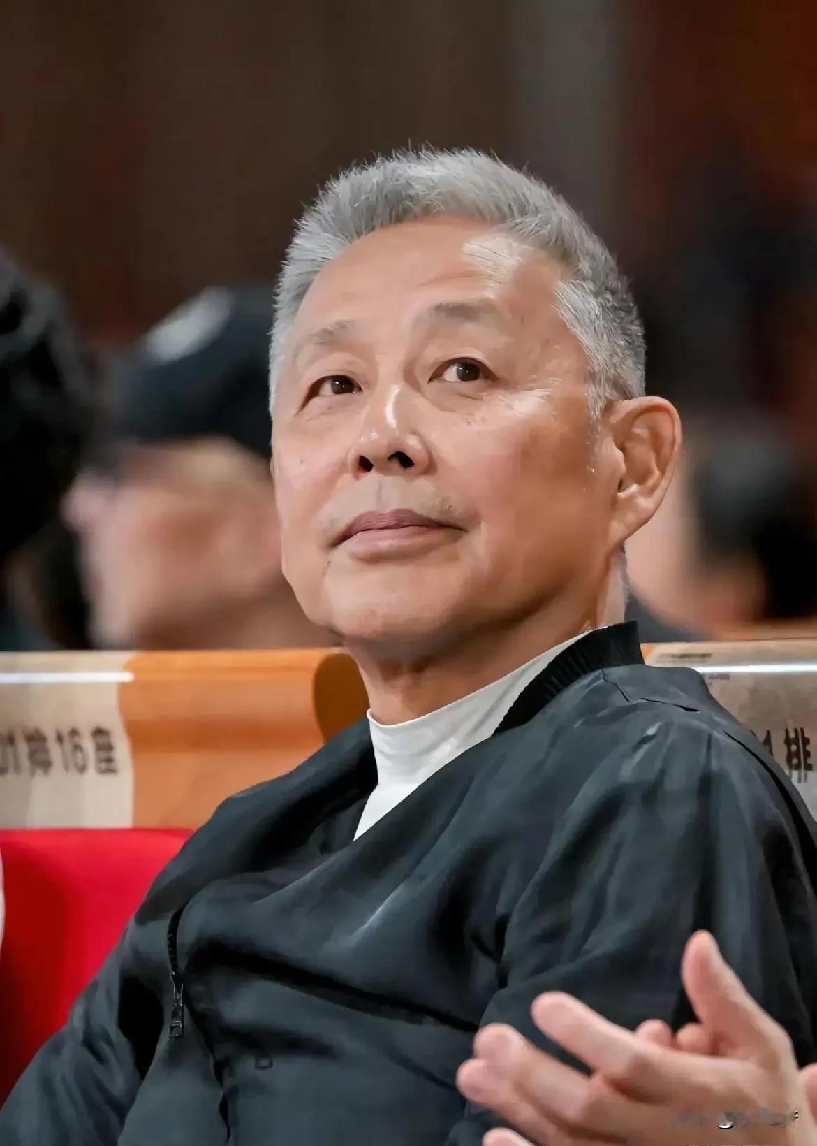 陈道明醍醐灌顶的一句话：“男人最傻的事，就是今天请这个朋友喝酒，明天去那