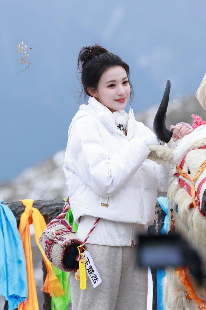 王楚然一出手就是神图王楚然出手即神图，太绝了😘[比心]王楚然《奔跑吧》路透