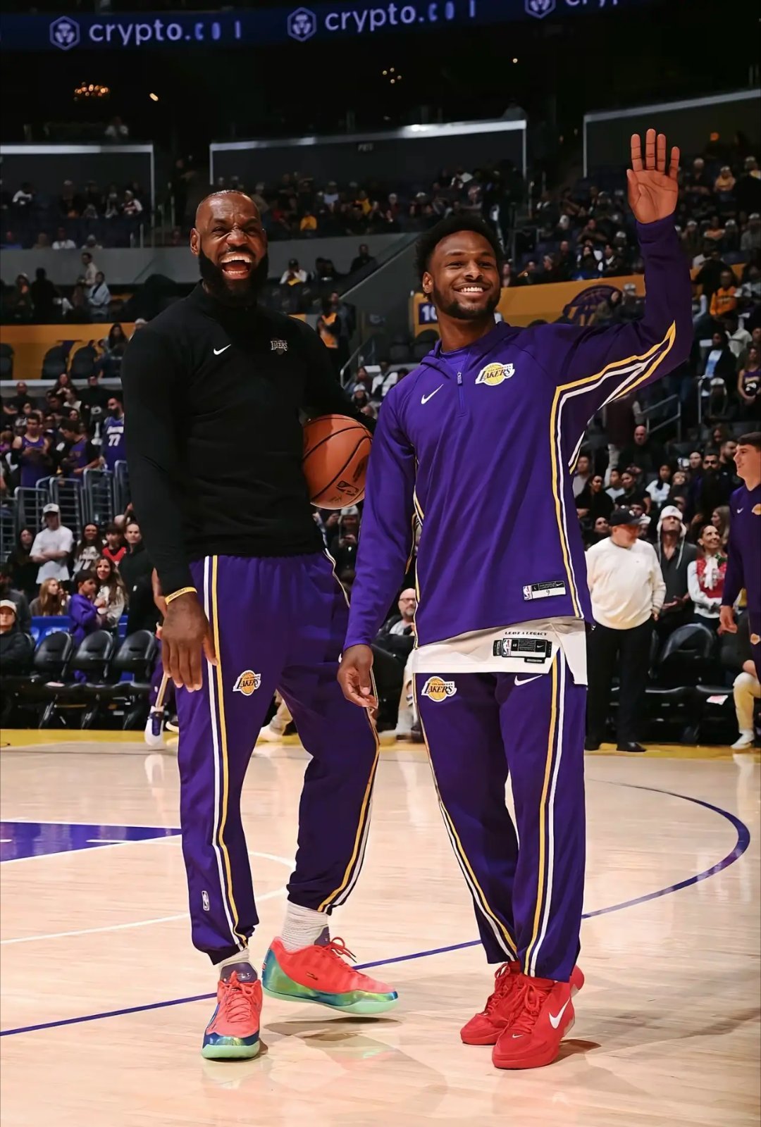 近期NBA薪资专家Marks更新社媒，如果詹姆斯今年休赛期最终选择离开湖人，无论