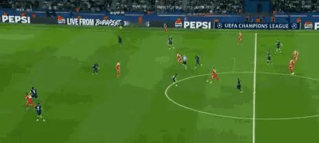 还得是拜仁啊，也只有拜仁能制住巴黎圣日耳曼的这股疯劲！今天拜仁唯一的败笔就是用