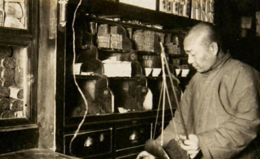 1990年，徐向前感觉自己大限将至，对前来探望他的战友李先念，说出了自己的三个遗