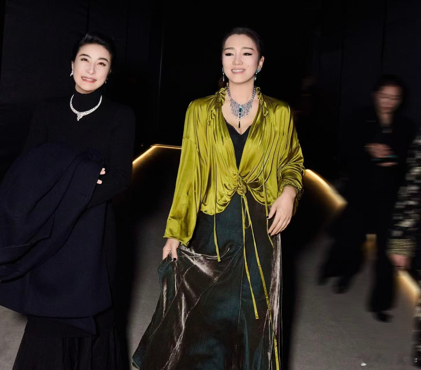 巩俐大花气场巩俐那英宋佳3位女王同台还得是巩俐啊在卡地亚晚宴上，巩俐完全展现了什