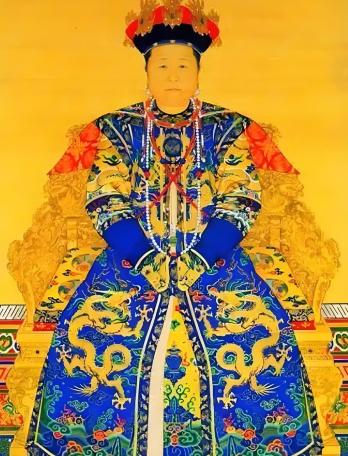 孝庄死后37年没下葬，也没跟皇太极合葬，原来有两个关键原因1688年，孝庄文