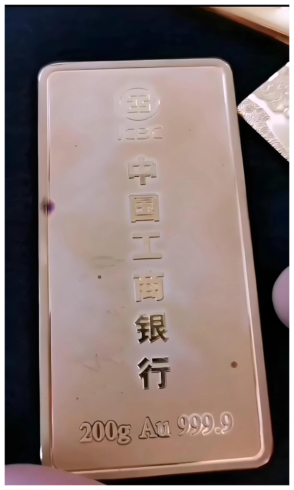 十几年前囤金条的人现在哭了！💰黄金投资暗藏大坑你根本想不到刷到个哭笑不得的事