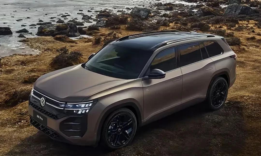 2025年上半年汽车销量前五：1、比亚迪：214.6万辆2、上汽集团：20