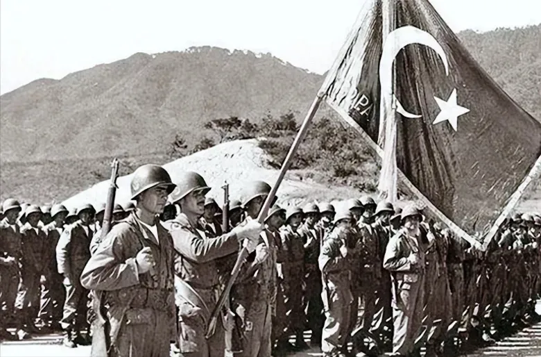 1950年，土耳其人给美军打报告，说他们打了一个大胜仗，还抓到了几百名志愿军，美
