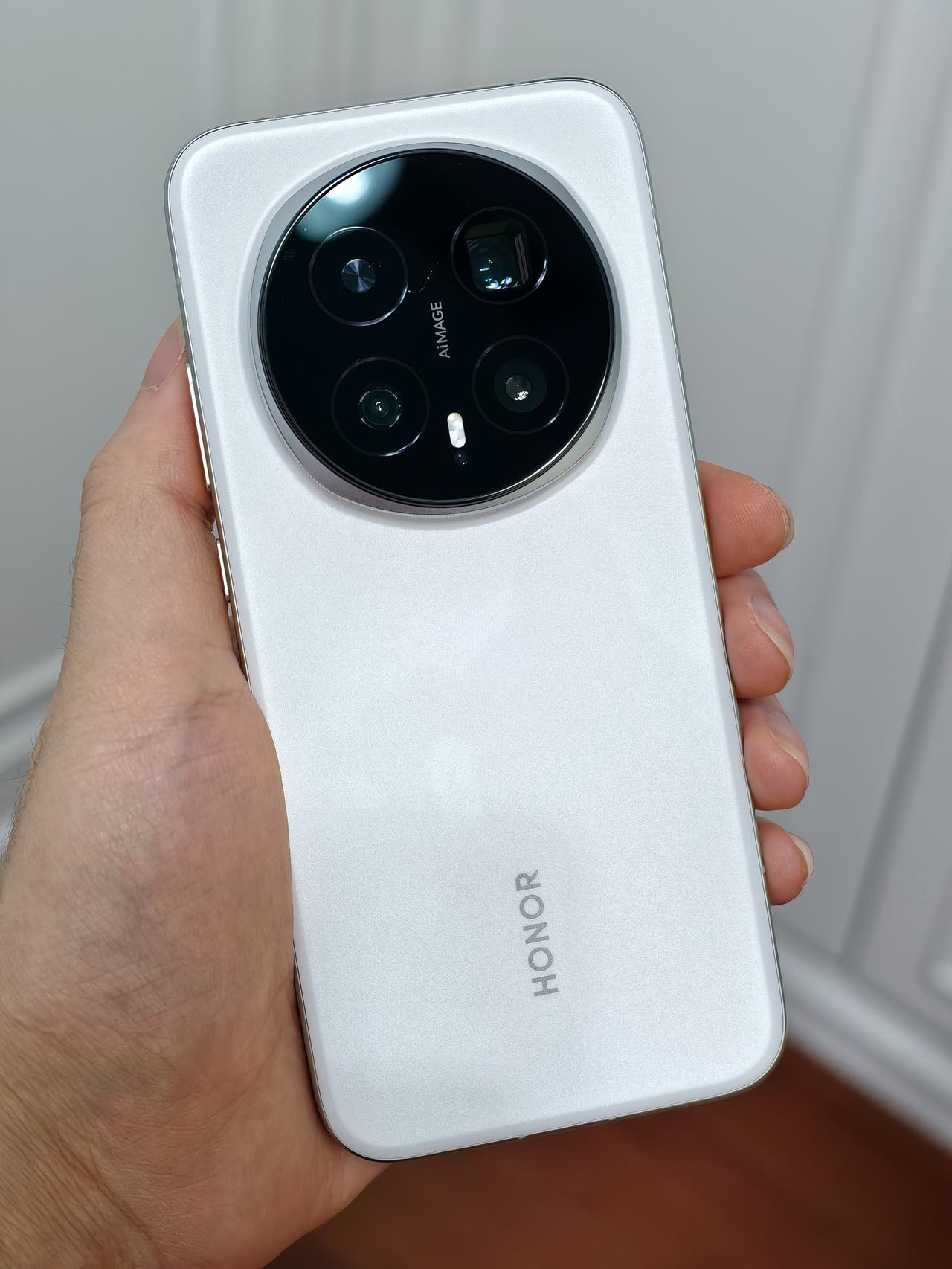 荣耀用户的嘴真严，荣耀Magic8Pro这几个超实用的隐藏功能太绝了1、A