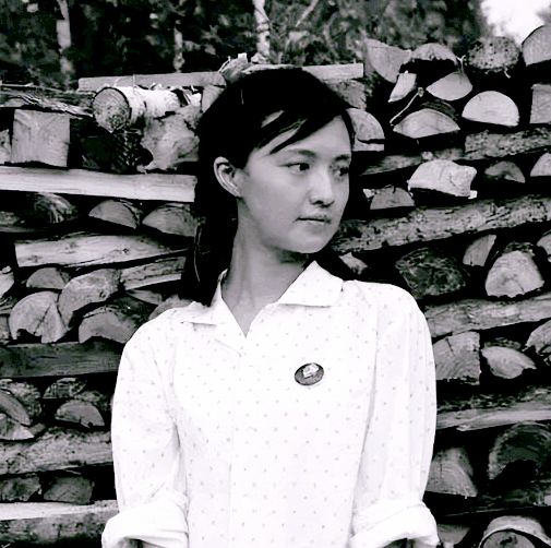1979年，天津知青为了回城，狠心抛夫弃女！但35年后，她却在医院意外碰见前夫，