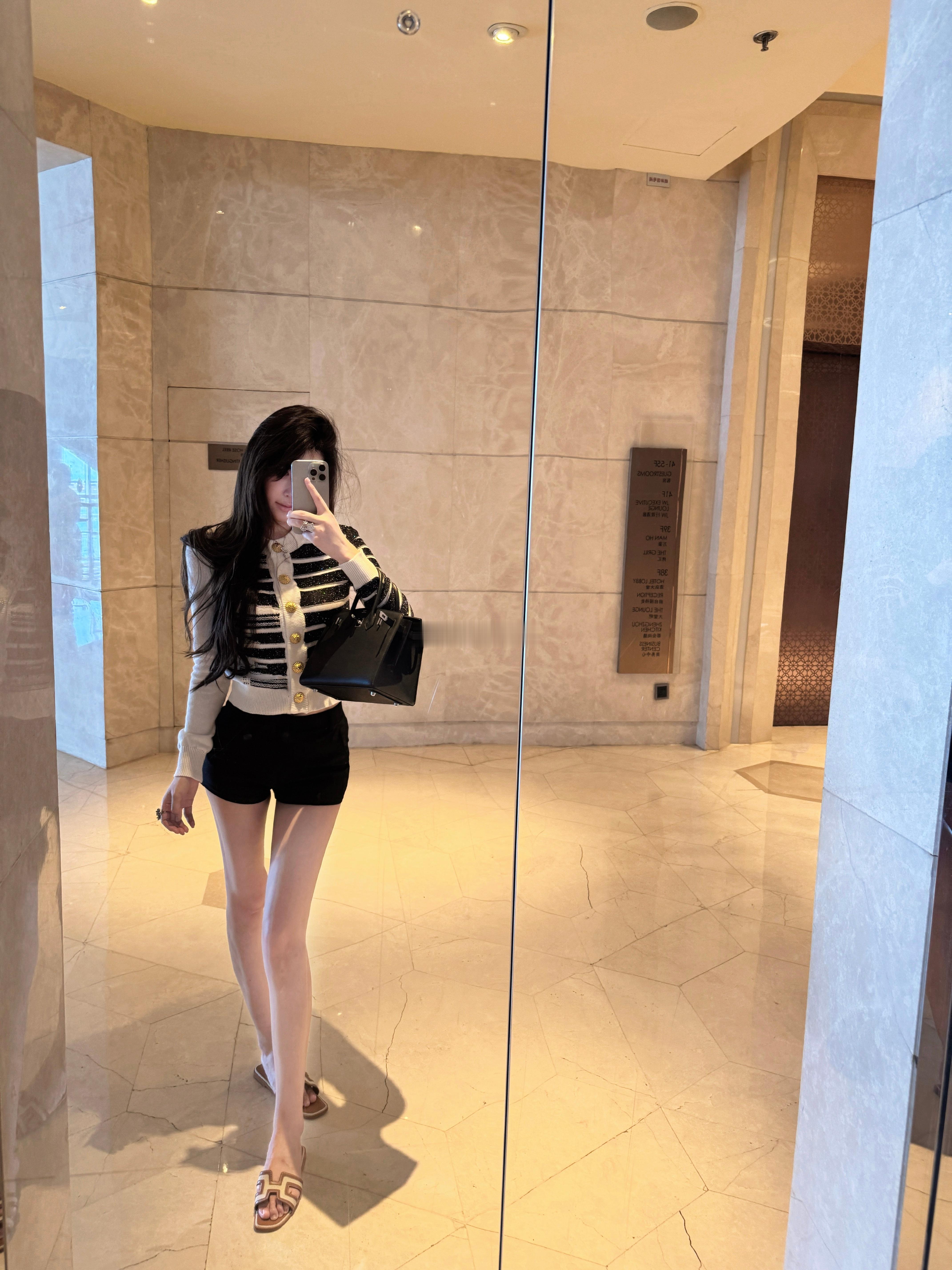 知性气质姐姐的感觉​​​