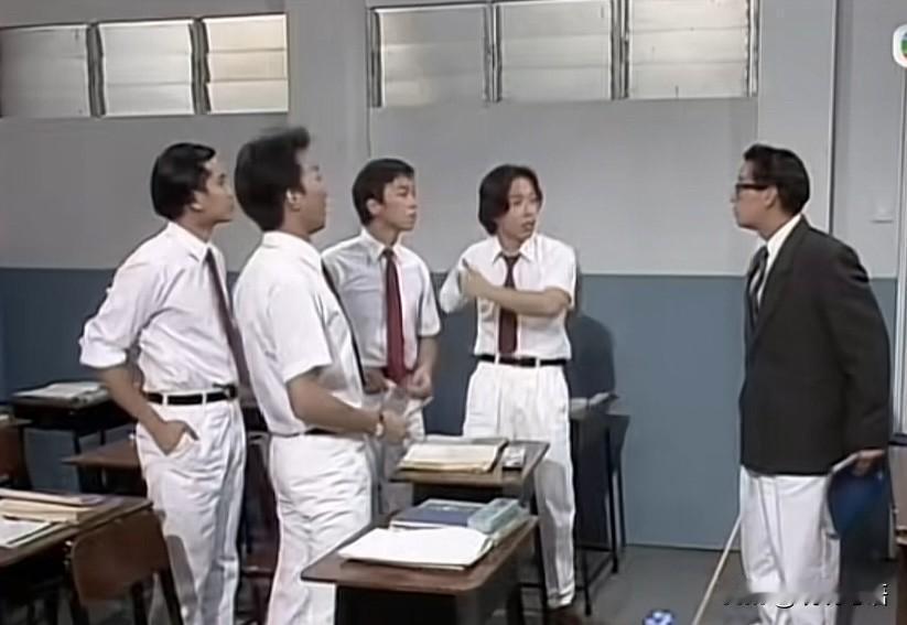 谭咏麟也曾评价过黄家驹，说他们是一班热爱音乐的年轻人，他一直把他们视作是学习的对