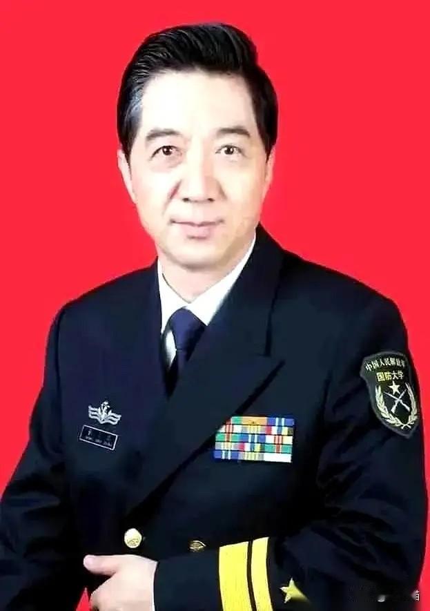 说真的，看了局座说的这个现象，真觉得世界倒过来了。以前老外来中国，标配是爬长