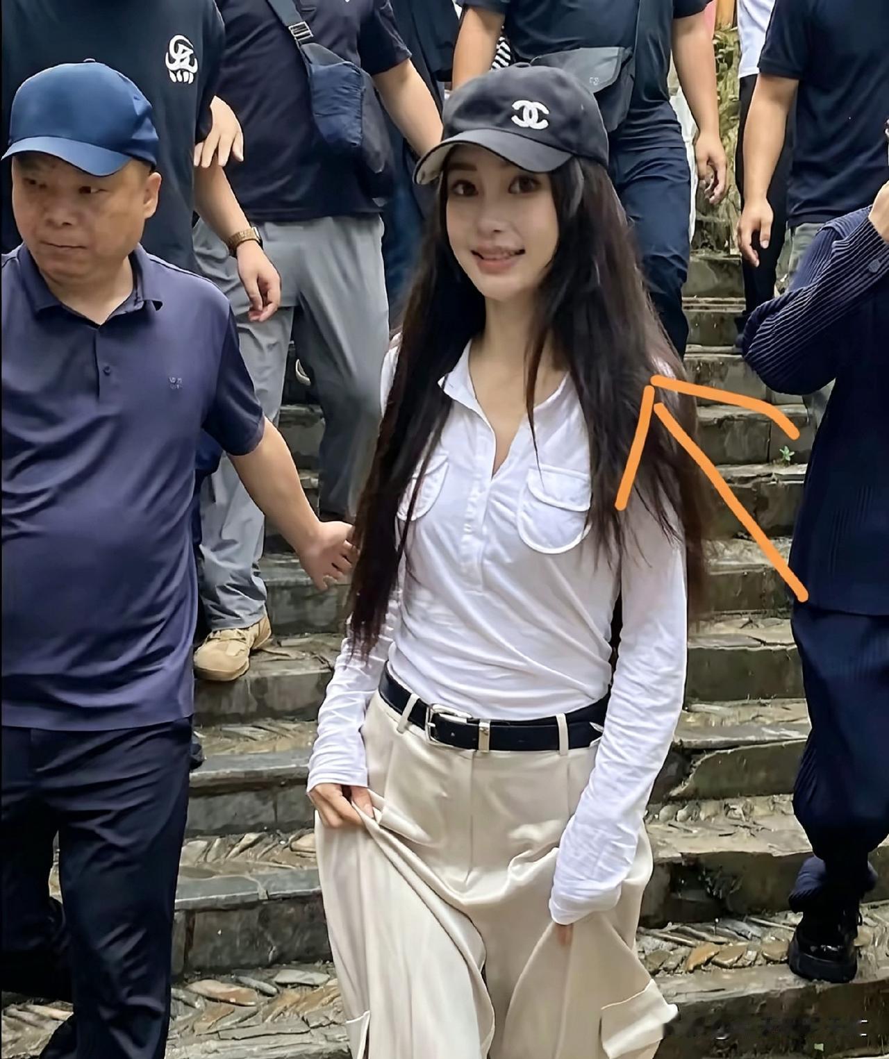 杨颖这状态真的绝了！37岁跟吃了防腐剂一样真的越看越不敢信！杨颖都37岁了