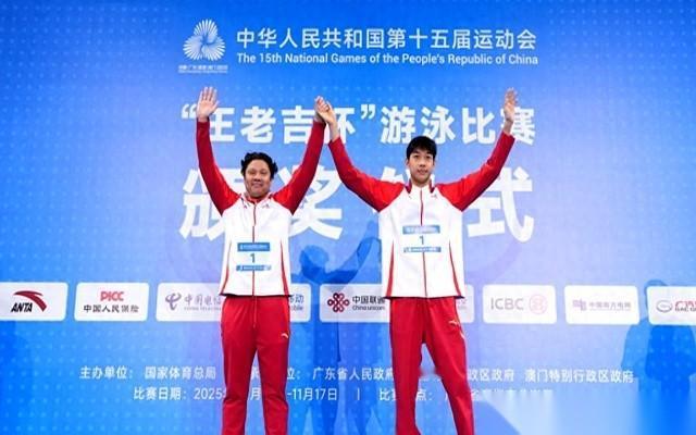 别跟我扯什么天赋。我跟你说个事儿，有一年冬训，队里感冒倒下一片，就一个小孩儿全