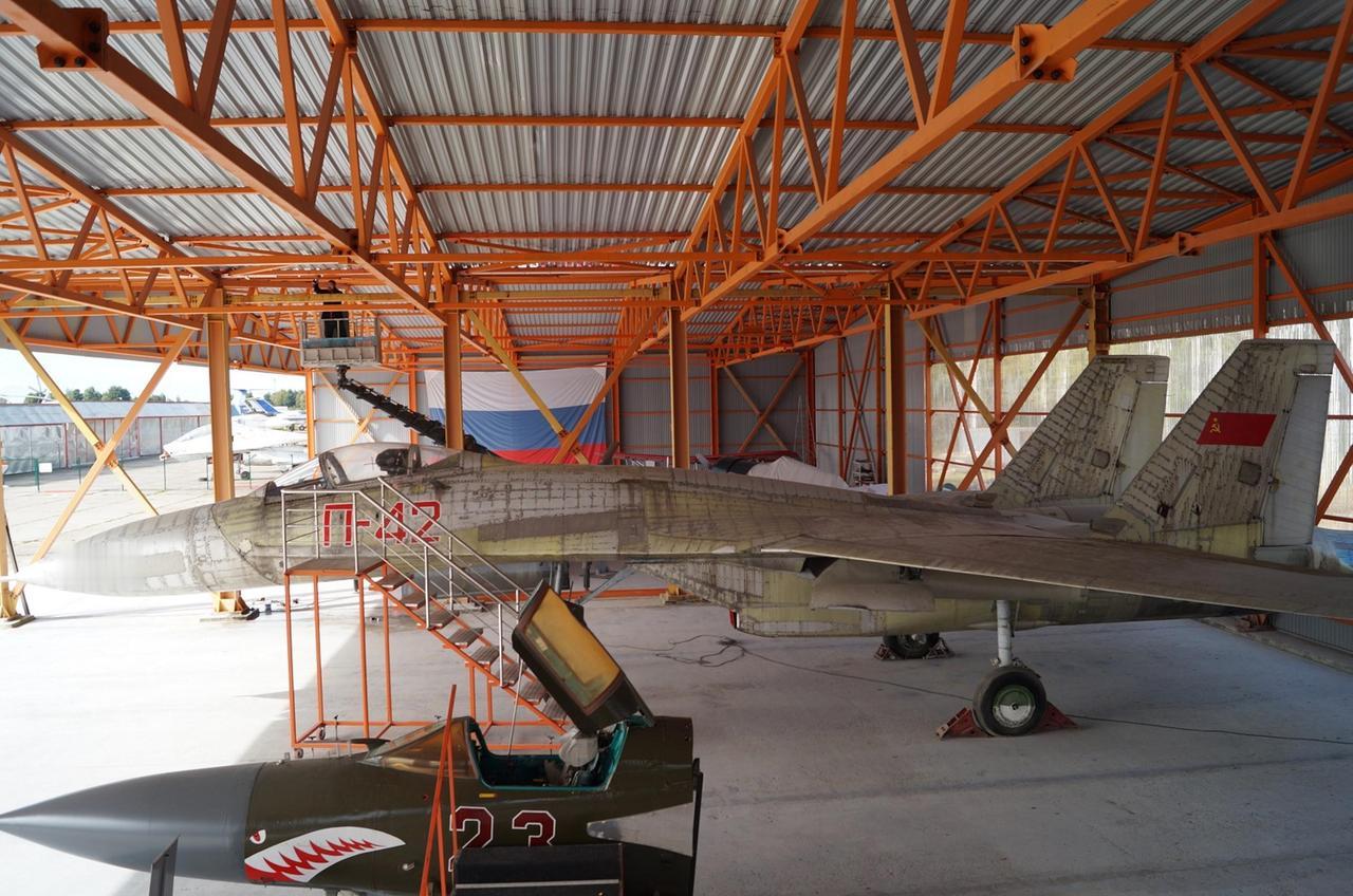 苏霍伊P-42“StreakFlanker”（冲刺侧卫）重新修复完成2026