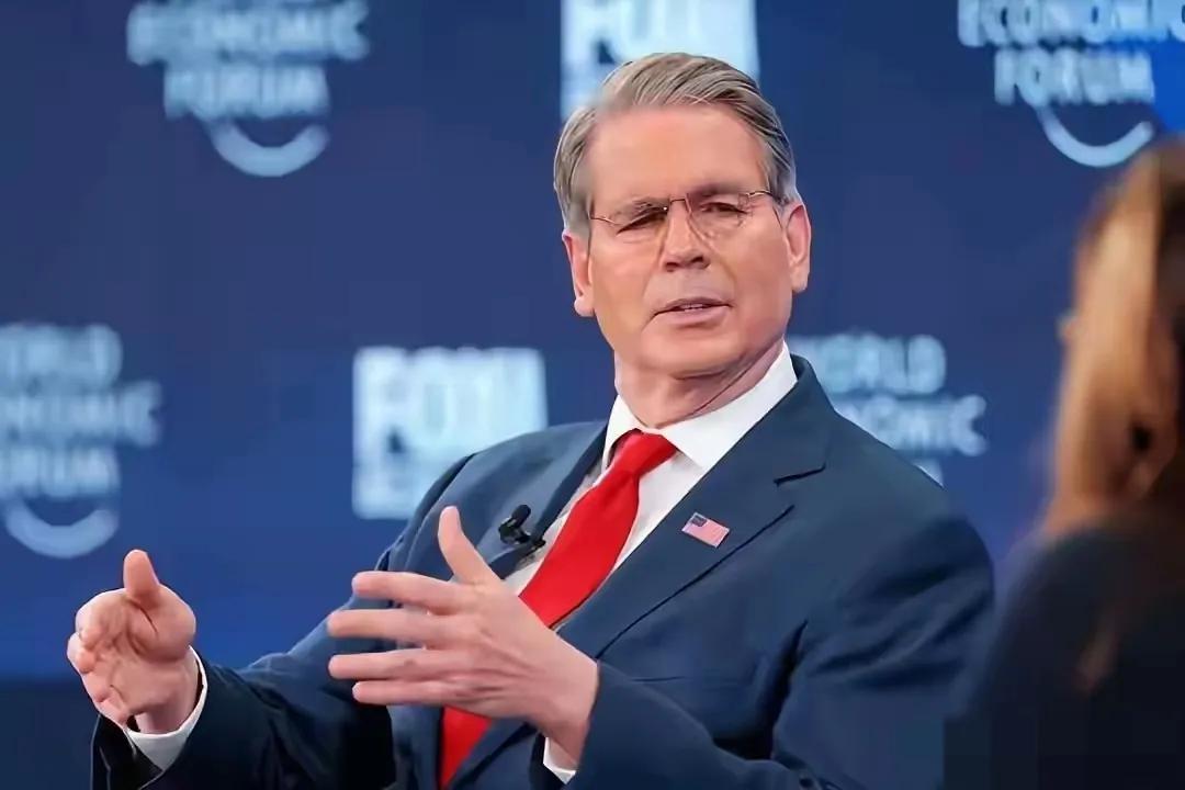 美财长：中国买不到伊朗油，同一天，70艘油轮装满美国油高价出口！4月14日，美