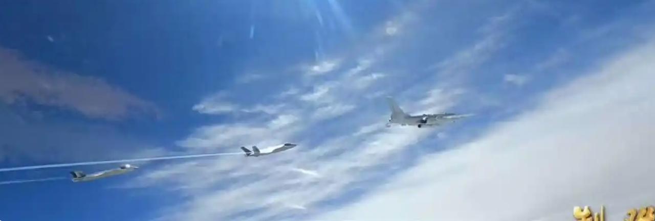 解放军直接亮剑，央视首次公开轰-6N挂载惊雷-1空射弹道导弹画面，重拳警告日本，