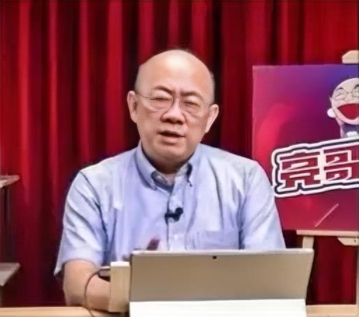 台湾名嘴郭正亮7月12日就矢板明夫称要起诉他专门做了一集节目，其中谈到这几点：1
