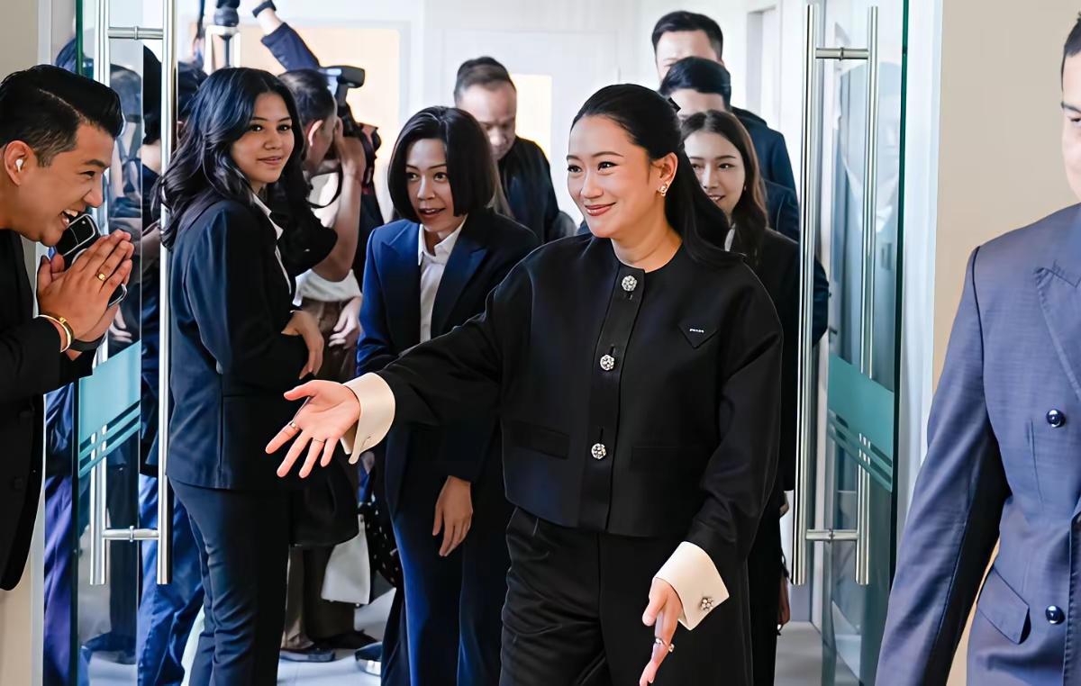 ​换汤不换药。为泰党这时候又参加了总理选举。不过他们这时候推选的选举人是原总理佩