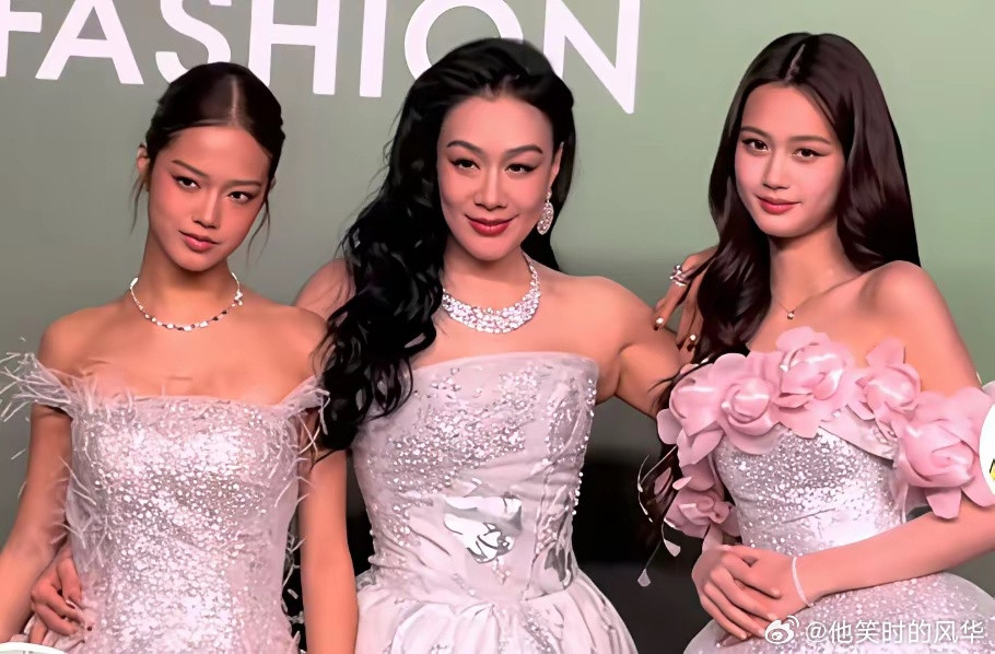 钟丽缇的女儿现状：大女儿张敏钧，今年已经28岁了，是钟丽缇与第一任丈夫生的，是中