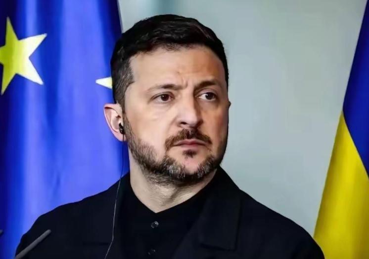 乌克兰传来消息，4月25日，泽连斯基在阿塞拜疆突然放出消息：愿意把阿国当中立场地
