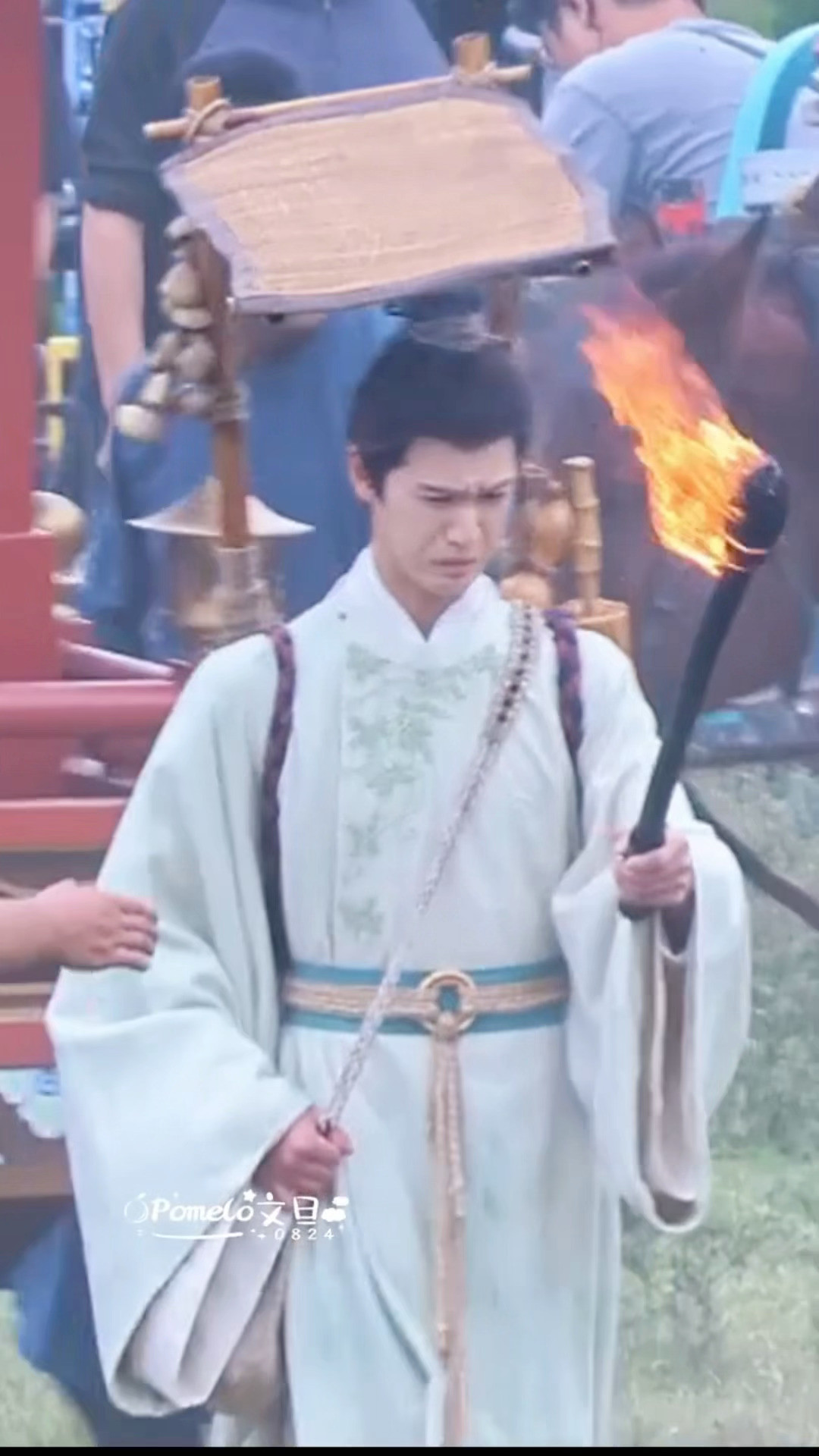 烟坏小林好！给咱孩子都熏出表情包了哈哈哈李昀锐被烟熏出表情包​​​