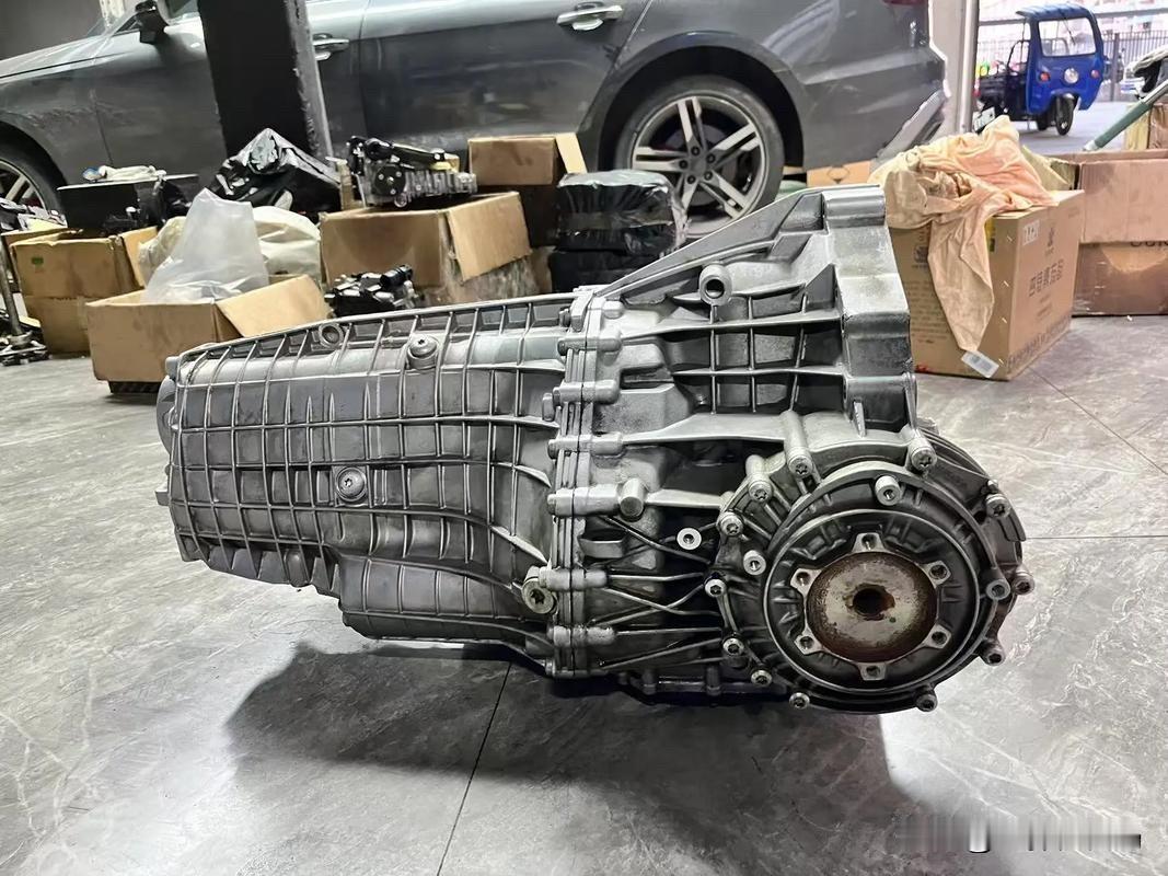 为啥有人说奥迪的变速箱比大众好，却不如丰田呢？就拿奥迪A4举例，4挡升5挡时“