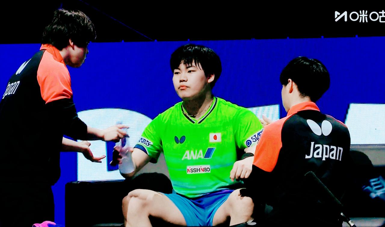 侯英超气坏了！张禹珍也是老将，怎么犯这种低级错误！前三局张禹珍1;2落后松