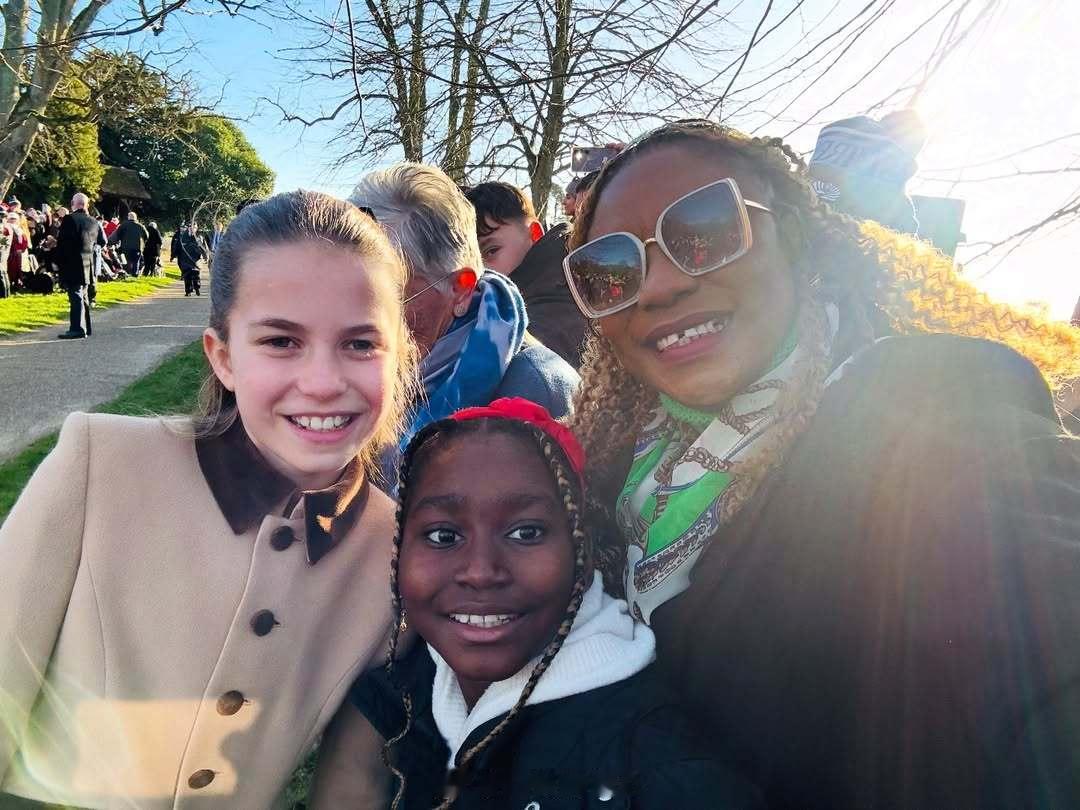 夏洛特公主威尔士夏洛特公主和黑人合影📸