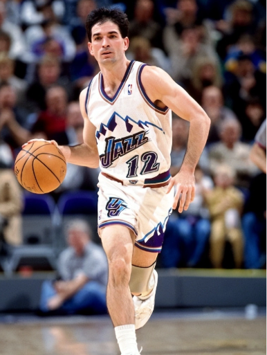 NBA最被高估的球员：现役——詹姆斯，退役——斯托克顿！詹姆斯，他的实力固然