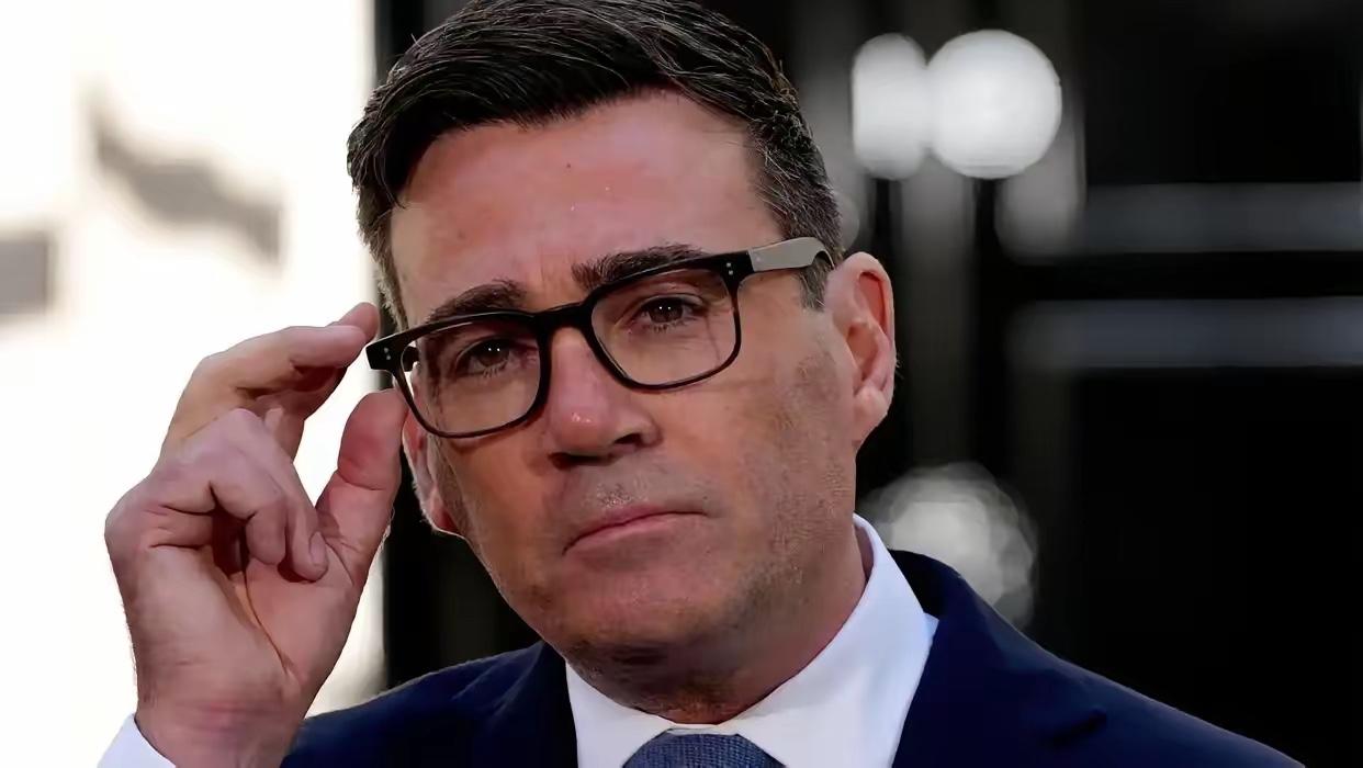 英首相上任就懈怠，十年第八任在等待了？英国新任首相安迪·伯纳姆上任仅两周便宣