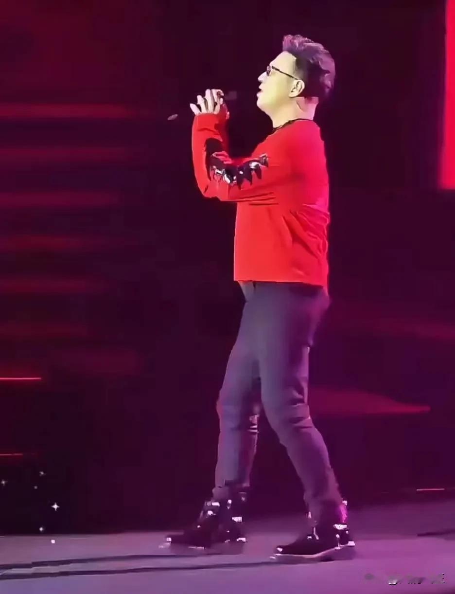 森林北沉默了，粉丝破防了！不是因为汪峰演唱会走音跑调，而是因为这已经不是第一