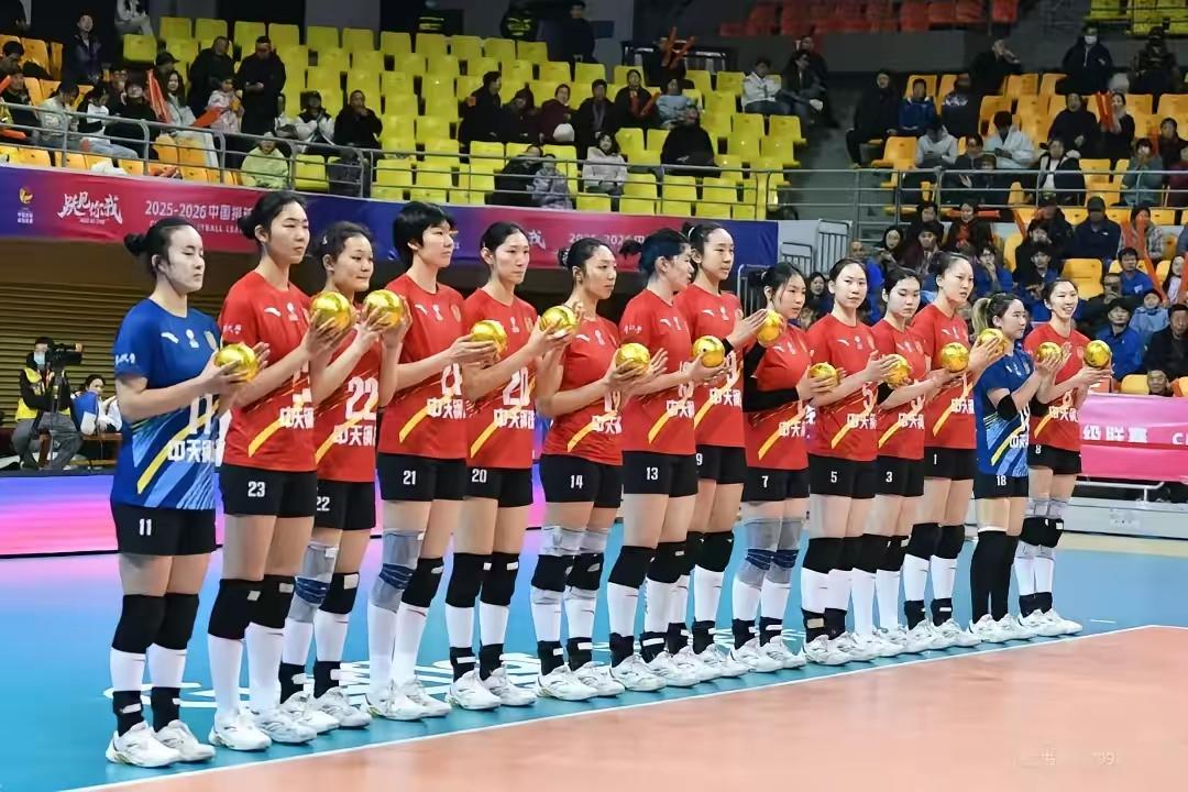 毕竟杨涵玉只是3号位上的一把尖刀，非2\4号位上的要塞重炮，孙杰亦只不过是个剑走