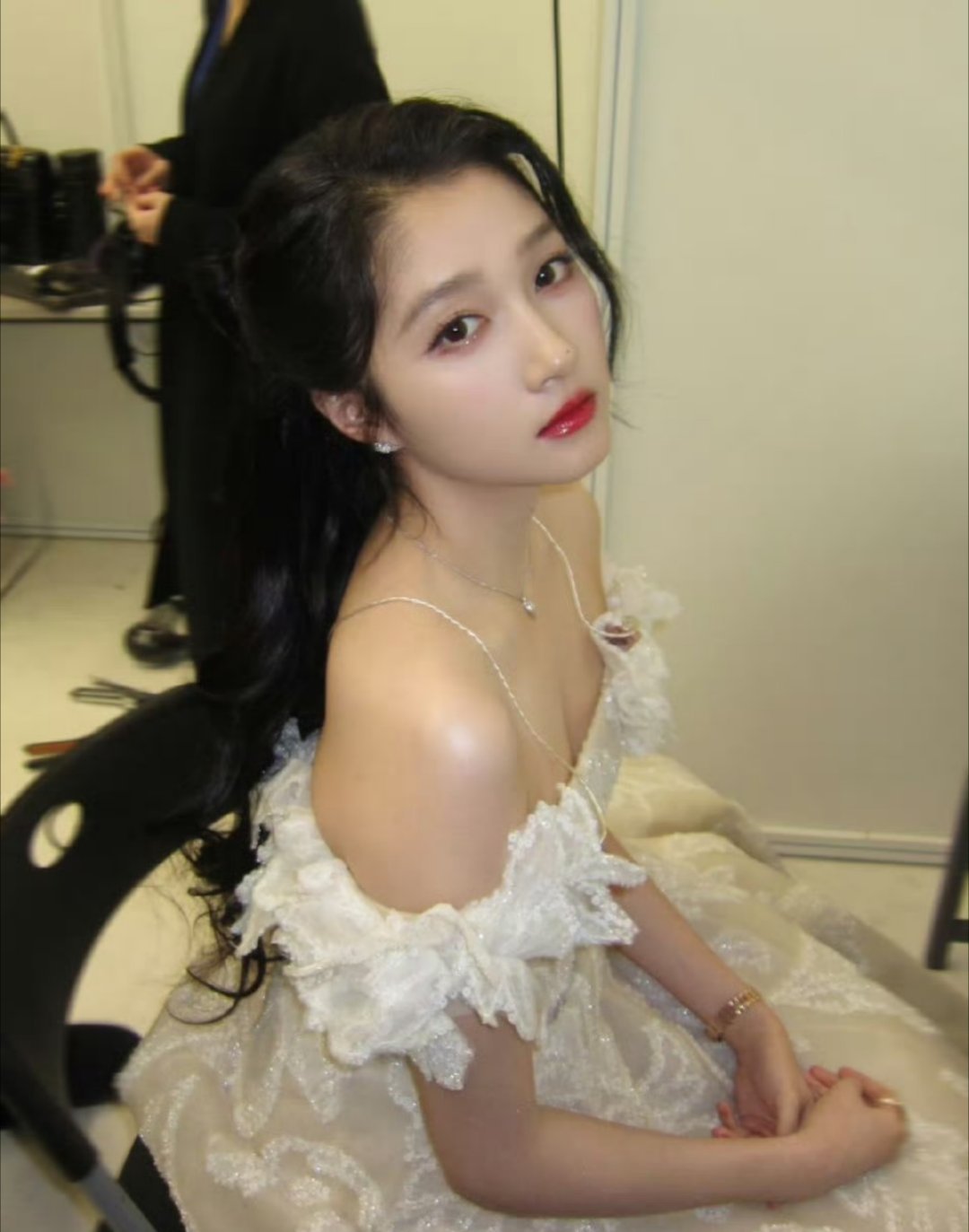 关晓彤21年只拍了一部戏21年拍了多少部剧不重要了谁还不知道26年关晓彤待播剧老