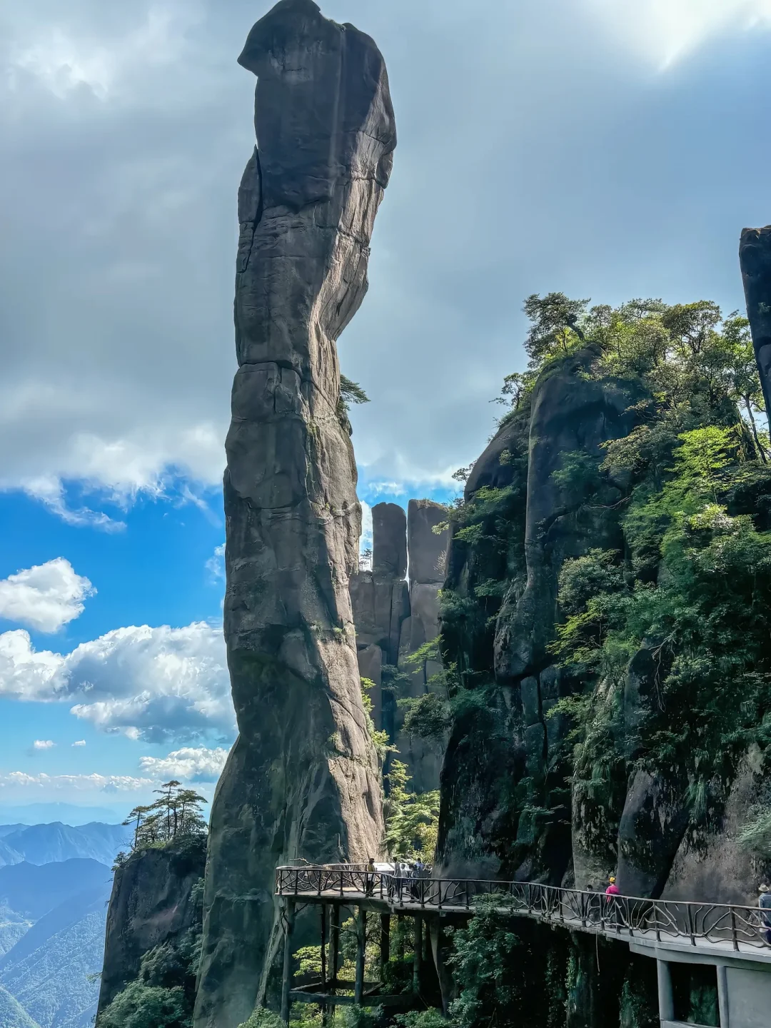这个夏天别再闷头苦爬三清山！