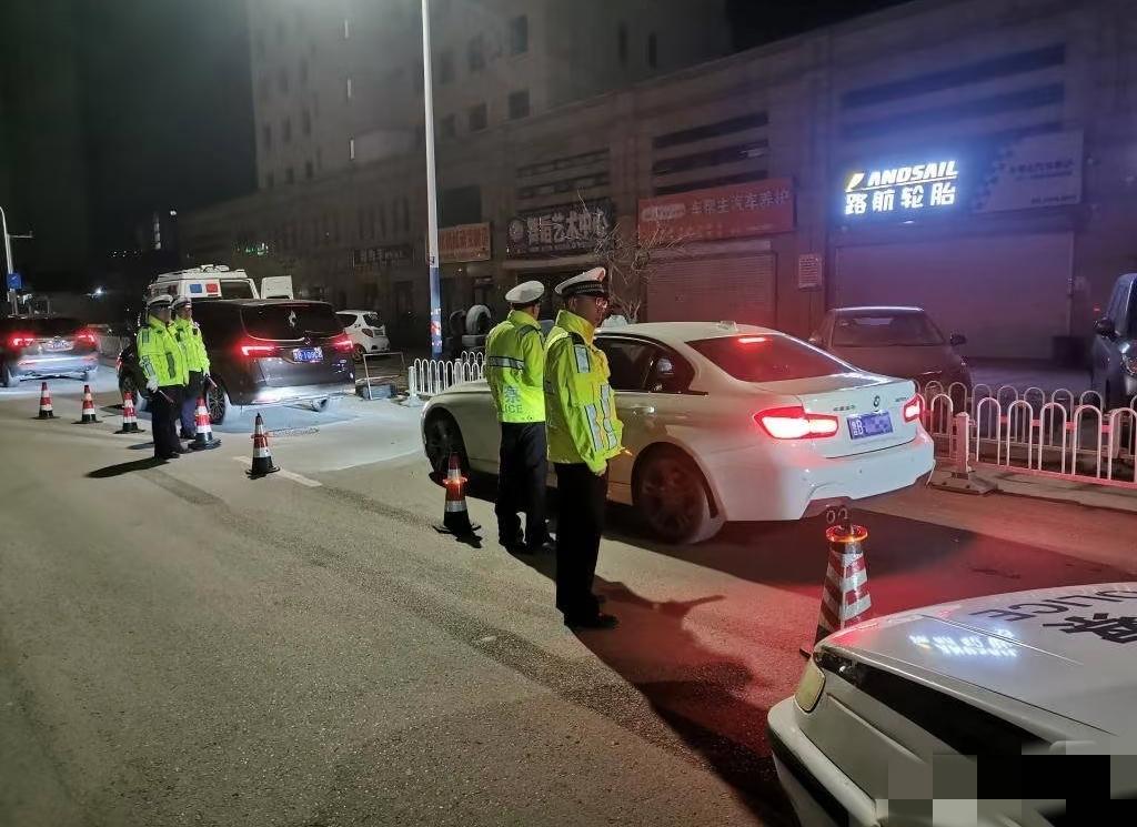 为什么免费的东西,反而最贵呢?我有个朋友,开车违章了,结果看罚单的警察是他邻