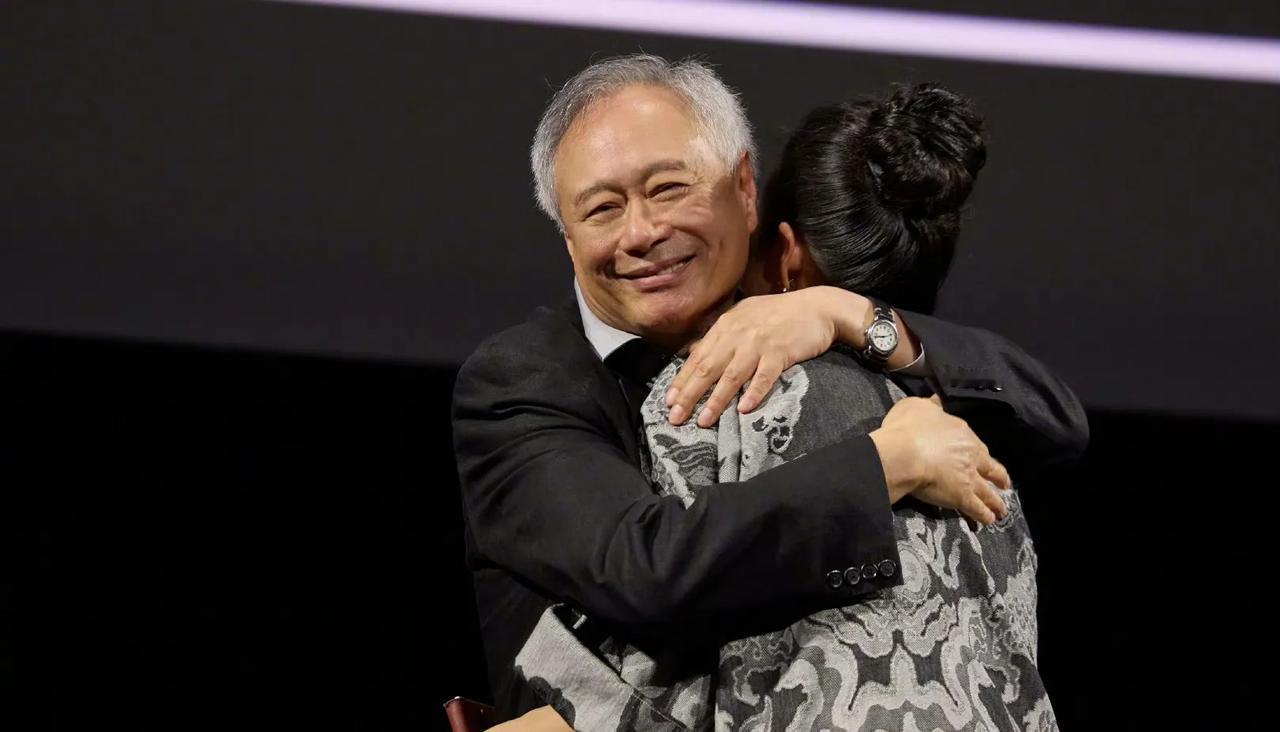 章子怡与李安导演同框，这些画面看起来感动又有趣，挺有意思的嘛，喜欢看，你们喜欢看