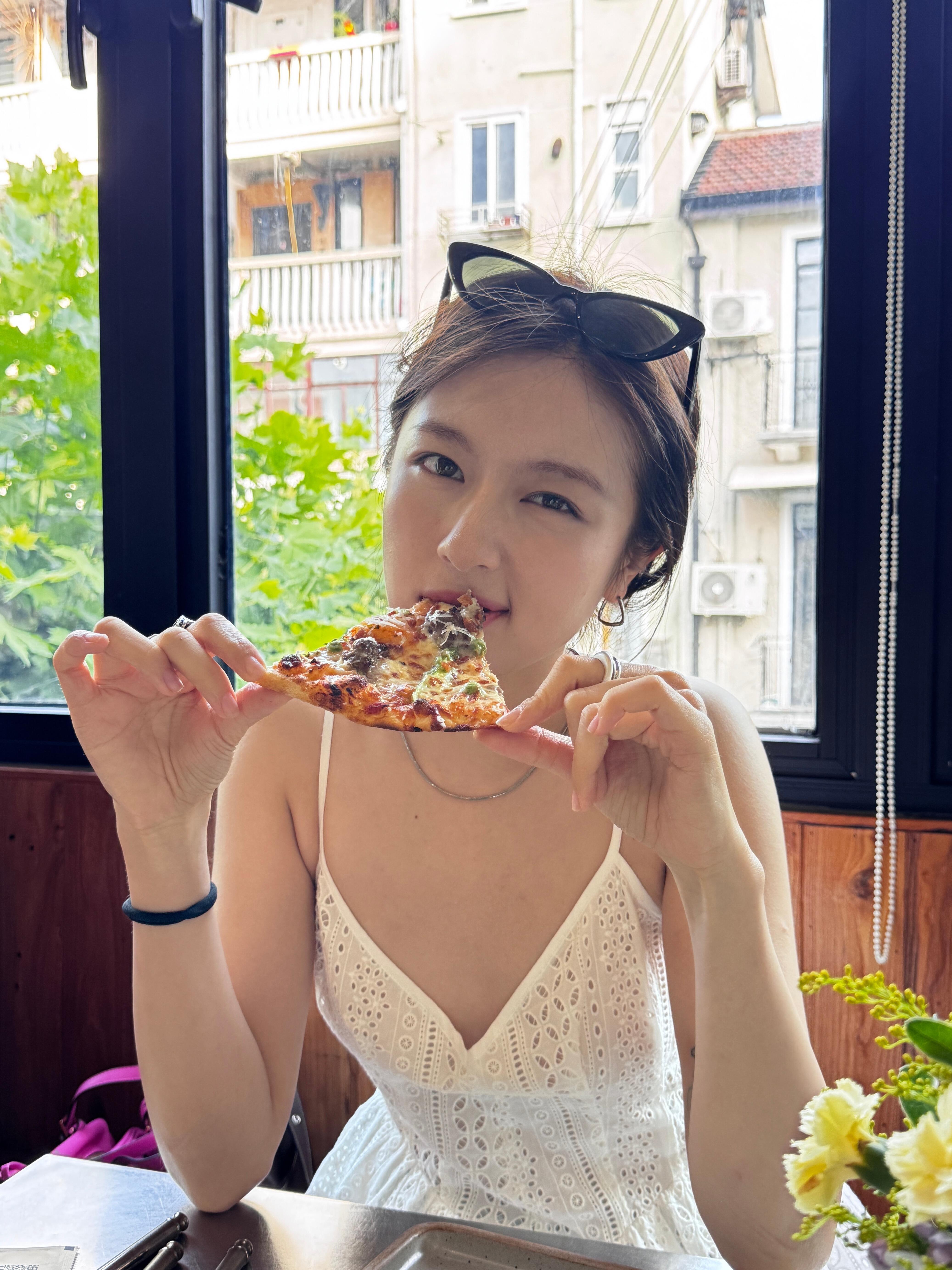 李兰迪✨·最新物料美拍瘦下来更美了[爱心]李兰迪瘦了好多​​​