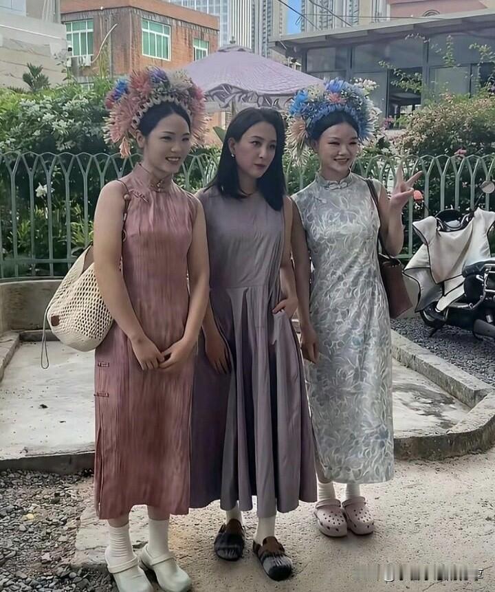 女神电视上看着还行，现实中长相一般，一脸的凶相，没有素人有气质，你能一眼认出来中