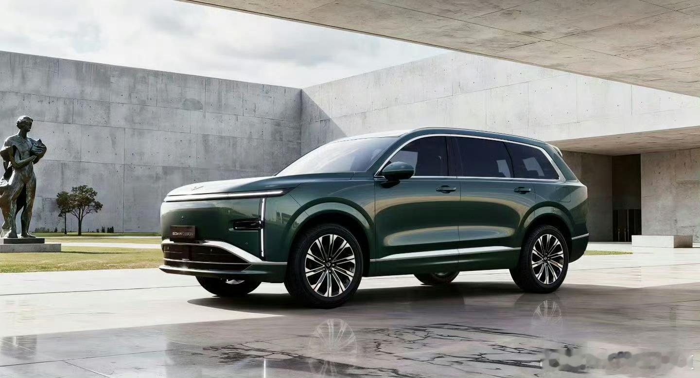 胖哥汽车频道上汽通用五菱推星光L官图发布。新车采用“凌空美学”设计风格，星环式