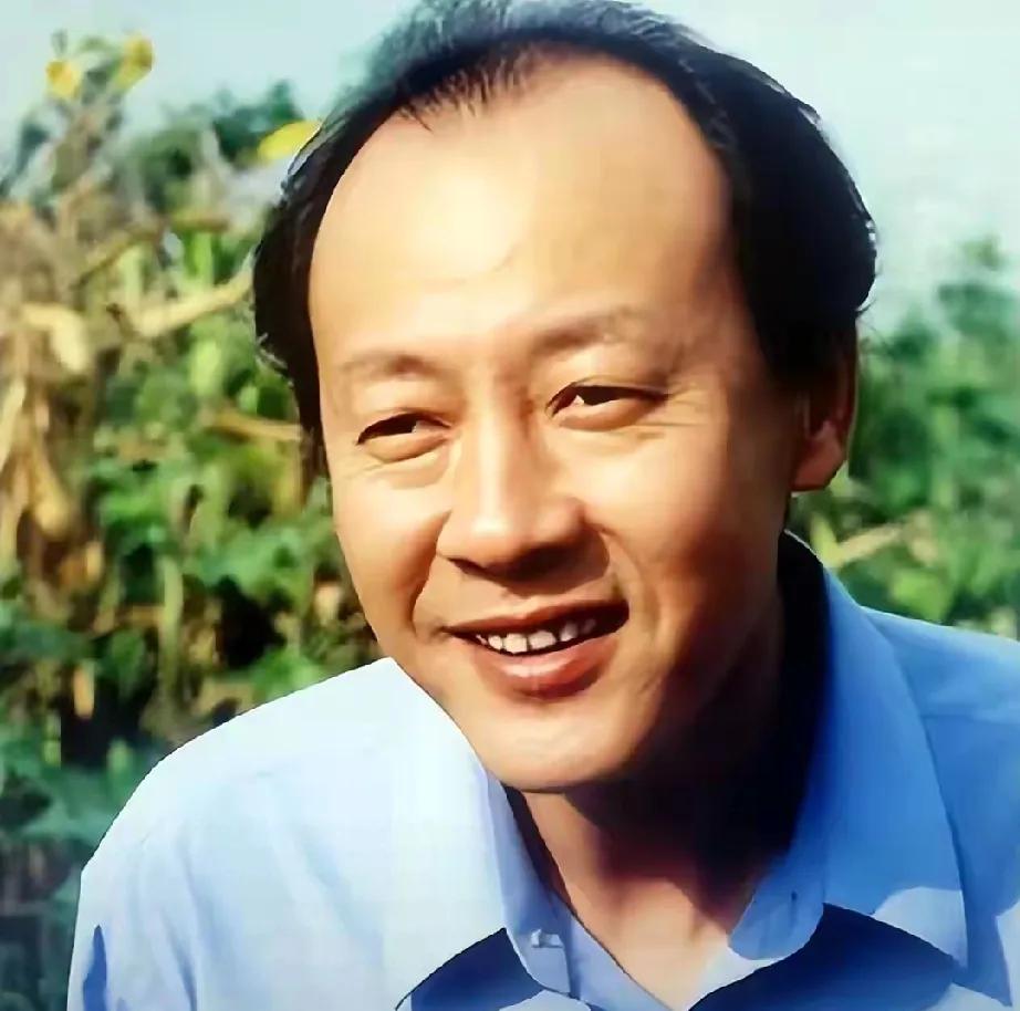 国家一级演员侯天来，出身书香门第，却没走父母教书路，一头扎进表演世界。