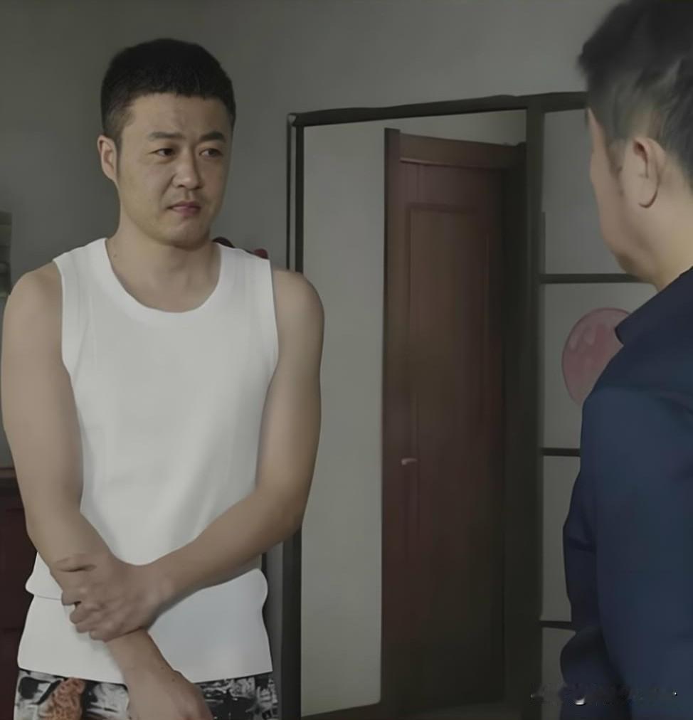 大家有没有觉得，就是《乡村爱情18》白清明这人，之前看的时候还觉得他挺好