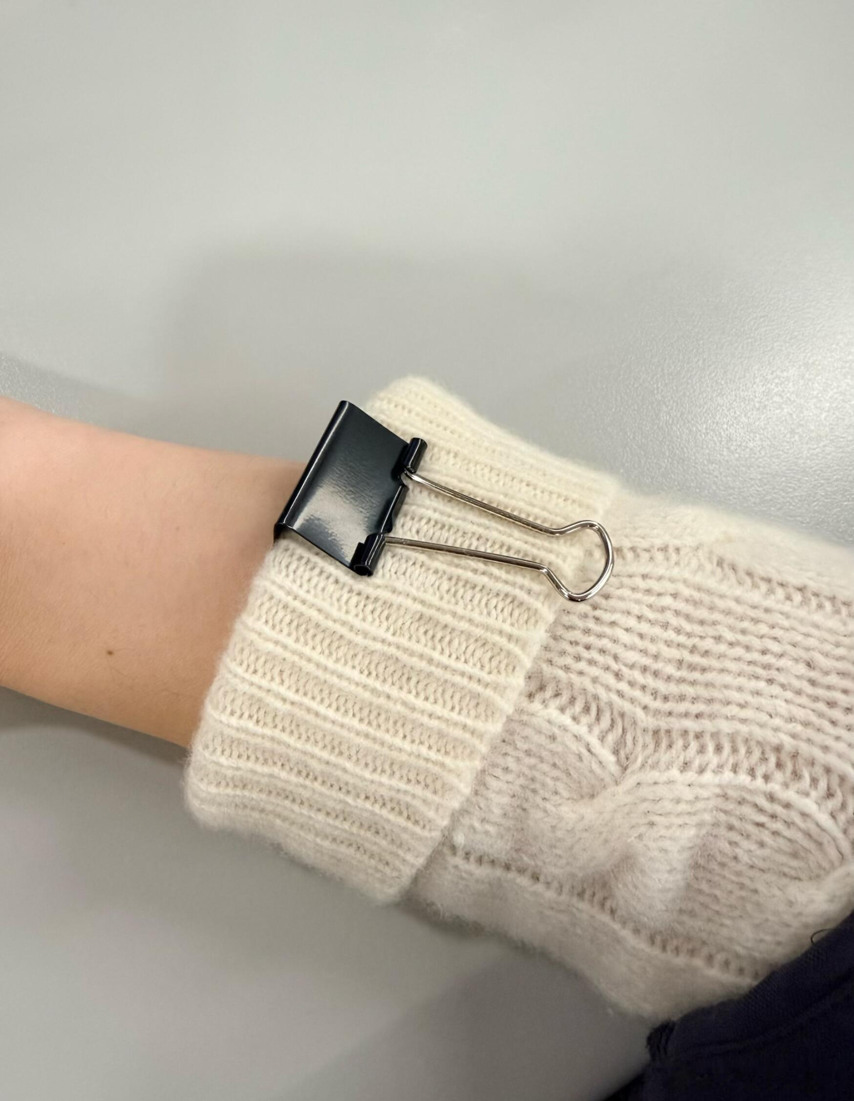 又到了一年一度的静电季节虽然不知道原理但真的是我到现在为止找到的最防静电的方法了