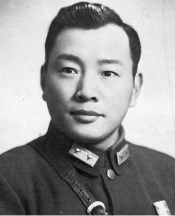 1948年，被软禁在南京的龙云，不想跟着老蒋陪葬，他连着几天盘算脱身之计，可都没