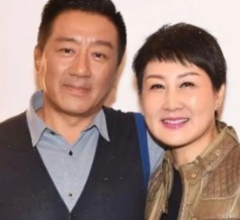 1996年，张凯丽听闻说婆婆要来住的消息，大手一挥，便想着给婆婆再单独买个房，谁