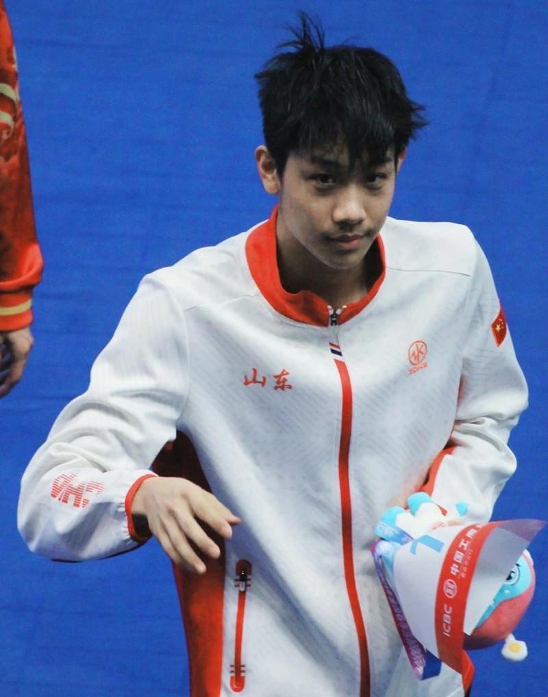 张展硕在全运会拿下金牌，而他的成绩与巴黎奥运会奖牌选手之间的微妙差距，最近引发了