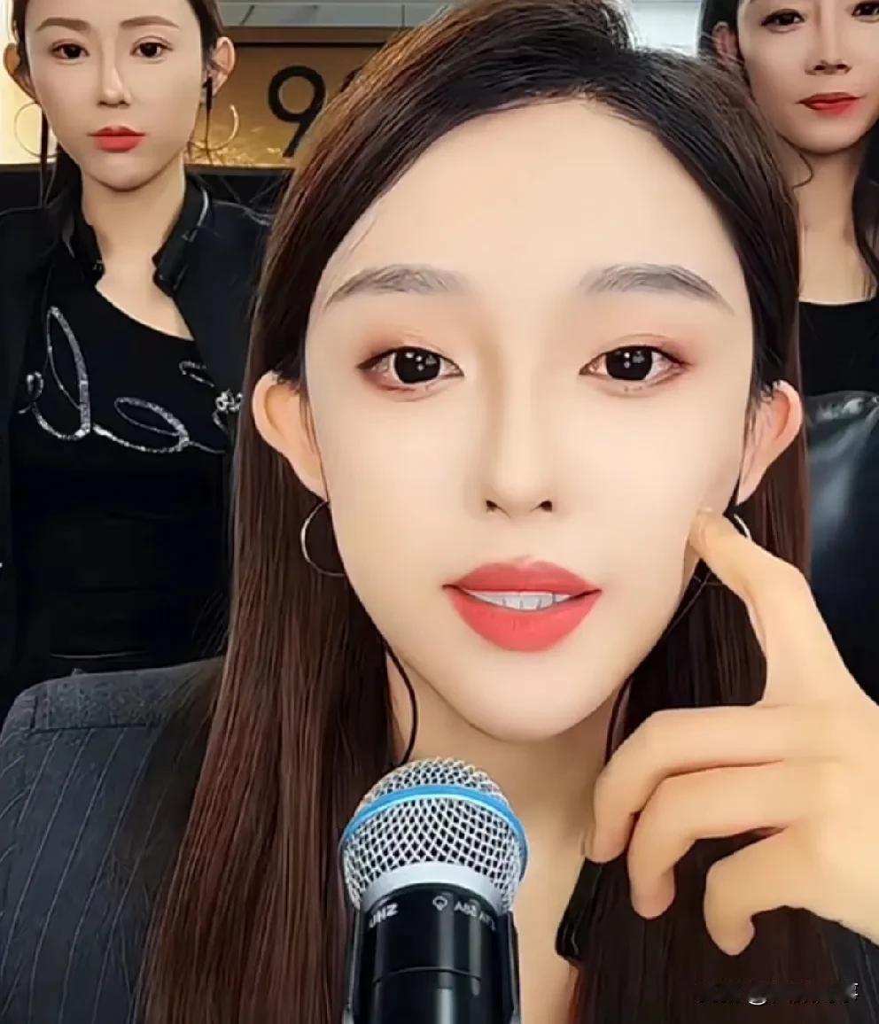 樊二娃说娜美很优秀，人家准备两三年研究PK才回归的！娜