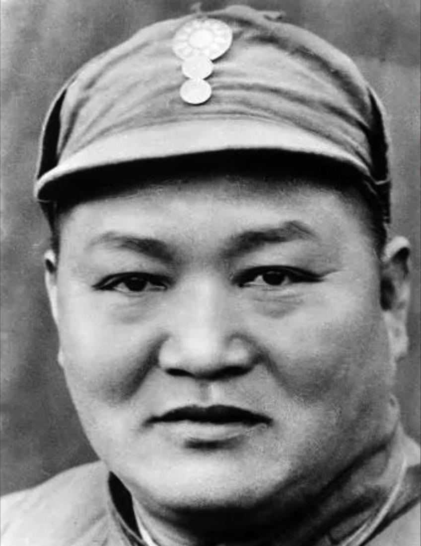 1940年，新四军三打来安城，日军躲进四合院负隅顽抗，见部队久攻不下，罗炳辉灵机