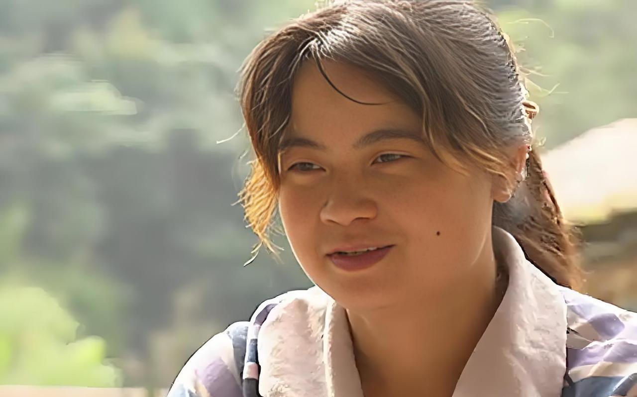 1999年，贵州19岁保姆，无奈带着被雇主遗弃的6岁双胞胎投奔娘家，父亲嫌丢人，